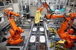 Применение промышленных роботов для автоматизации сборки